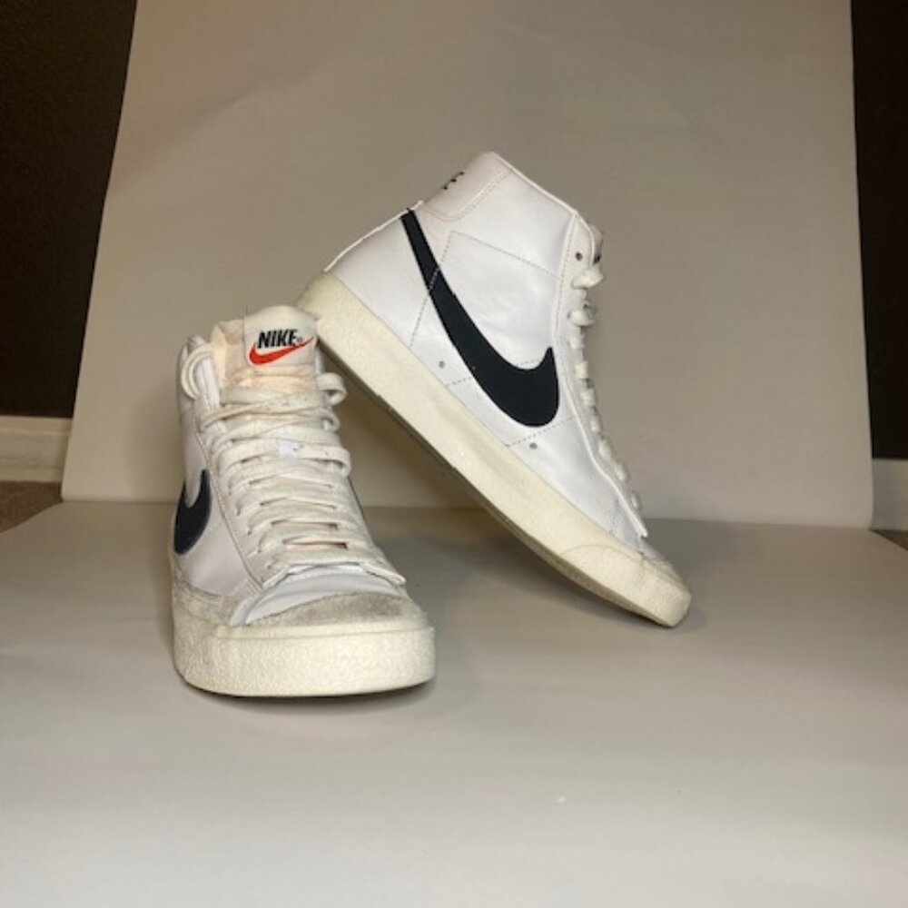 Women's Nike Blazer Mid '77 Casual Shoes - Size 6.5